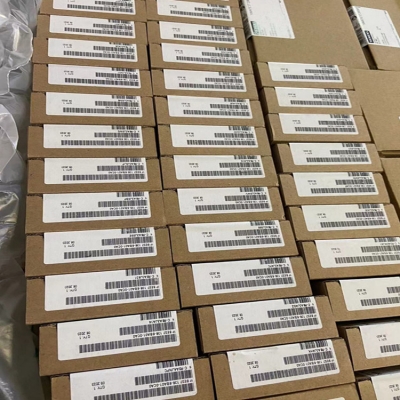 Musktool-Original 6ES7137-6BD00-0BA0 PLC PAC & Dedicated Controllers CM 4xIO-Link ST Communication Module IO-Link Master V1.1